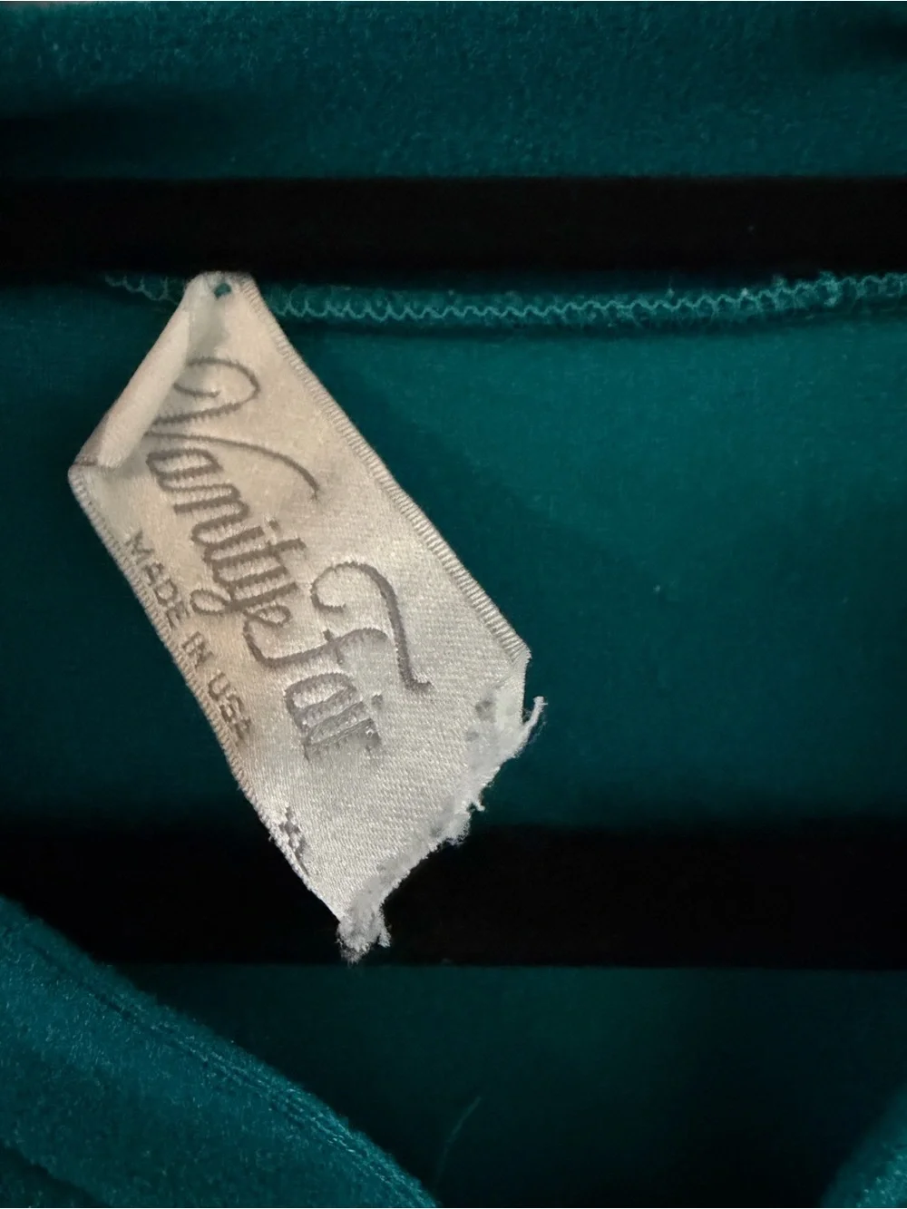 Vintage Vanity Fair Teal Embroidered Long Sleeve Robe
